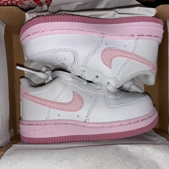 Nike Force White and Pink Toddler - Picture 1 of 1